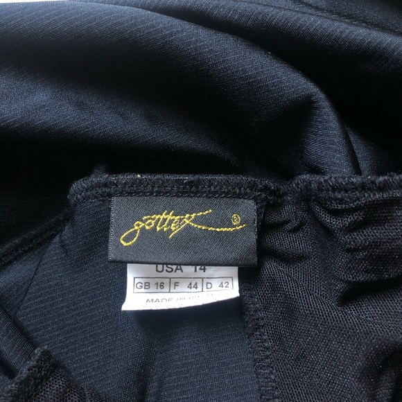 Gottex front skirted side swept ribbed one piece bathing suit black. Size 14. - Picture 8 of 11